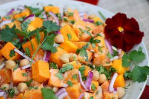 Butternut Squash Chickpea Salad with Lemon Tahini Dressing – BaconFatte.com