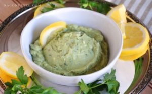 Clean Green Goddess Dressing with Avocado & Yogurt – BaconFatte.com