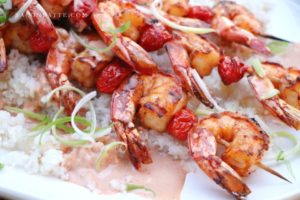 Grilled Shrimp Skewers with Marie Rose Sauce – BaconFatte.com