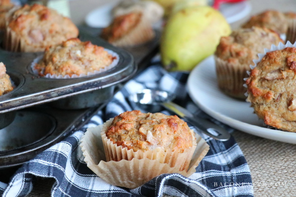 Spiced Bakery Style Ginger Pear Muffins – BaconFatte.com