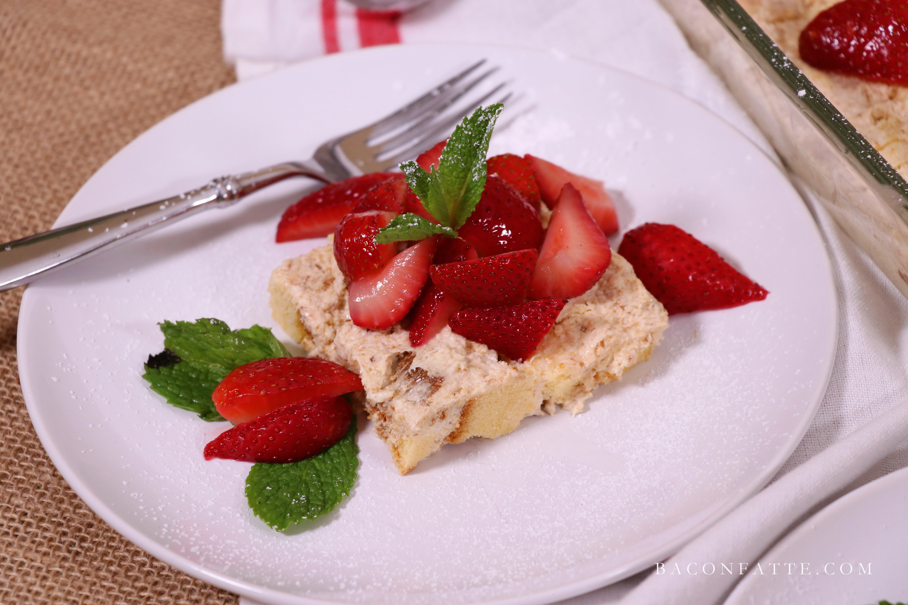 No Bake Strawberry Shortcake Dessert – BaconFatte.com