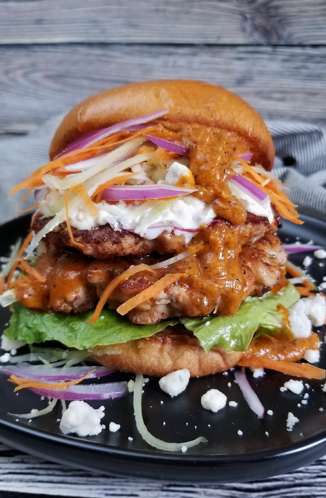 Buffalo Chicken Burgers - BaconFatte.com Buffalo Chicken Burgers - BaconFatte.com